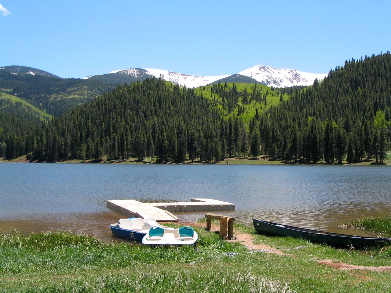 Large modular EZ Dock system installed at a Colorado state park